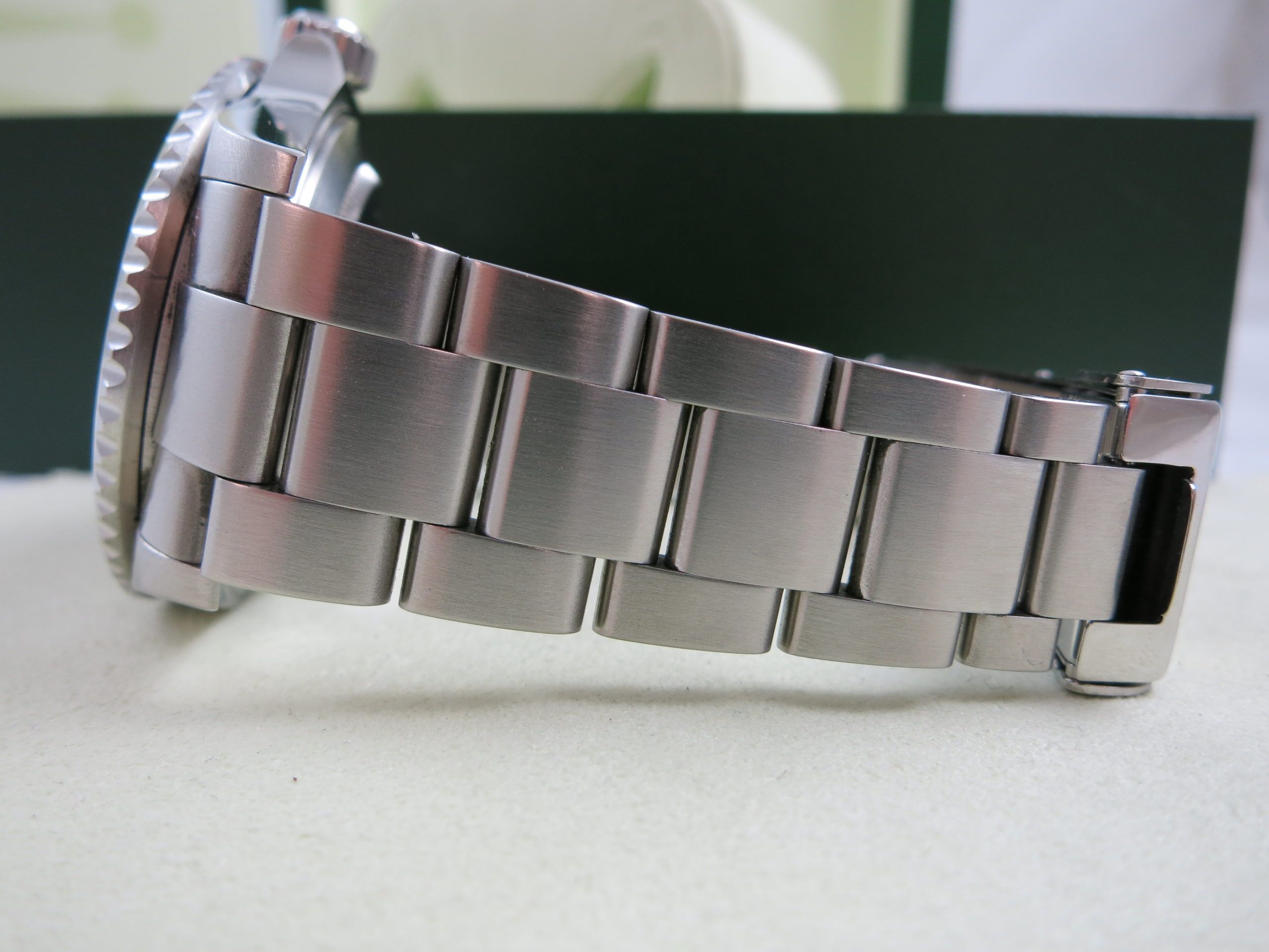 Rolex 16610LV 50th Anniversary Submariner Complete Set - Image 8