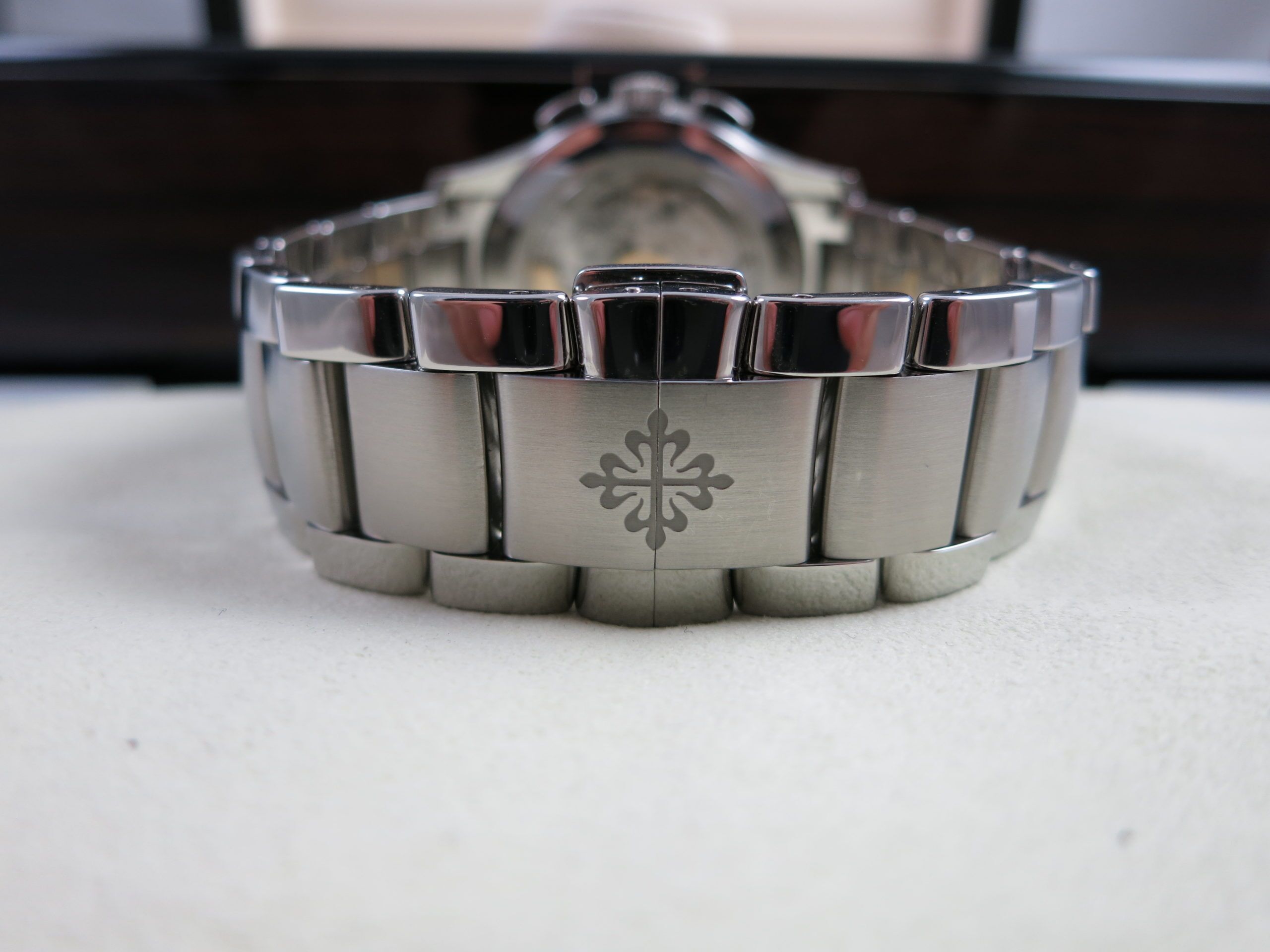 Patek Philippe Annual Calendar Chronograph 5905/1A Olive Dial Complete Set - Image 9