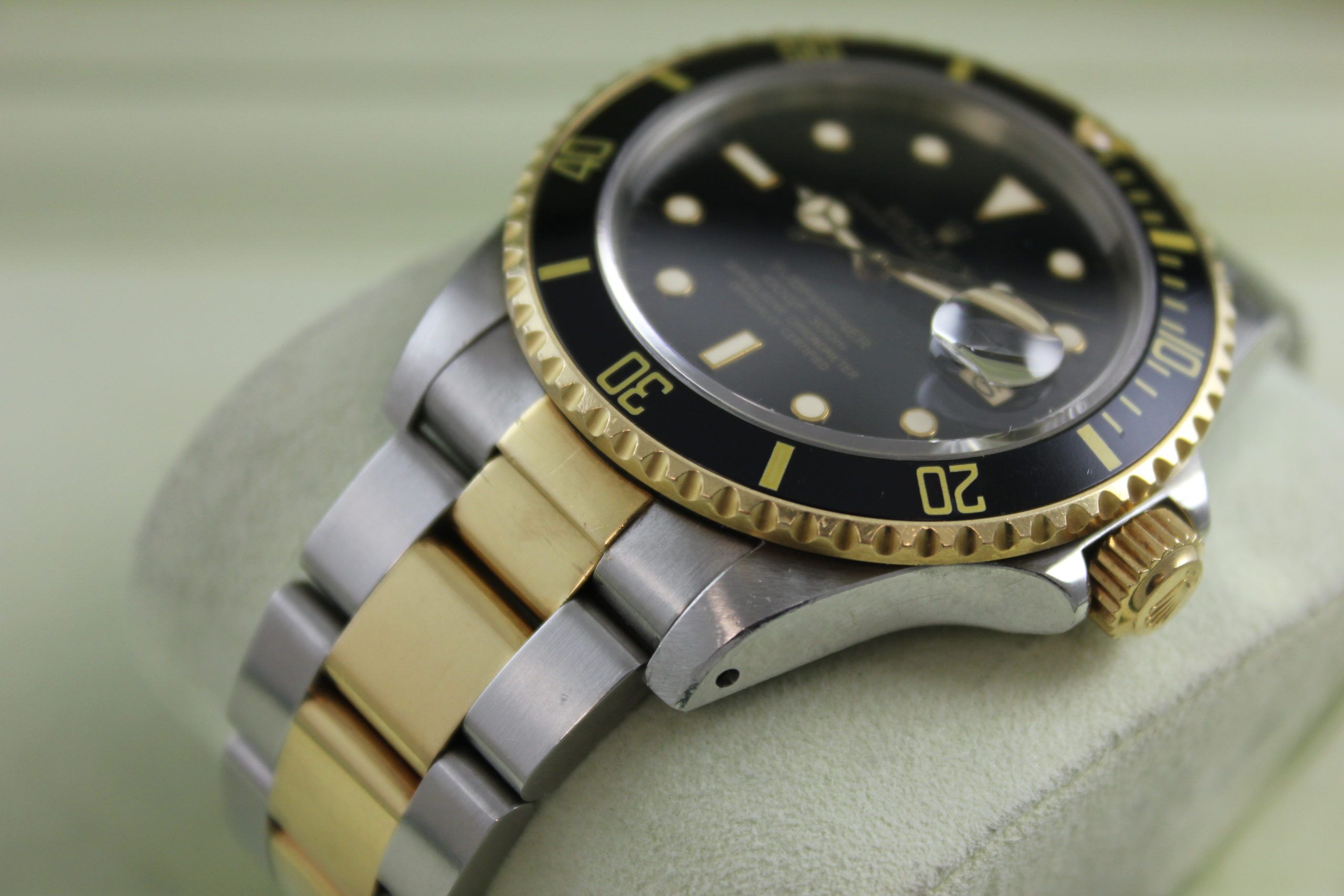 1983 Rolex Two Tone Submariner 16803 Unpolished - Image 4