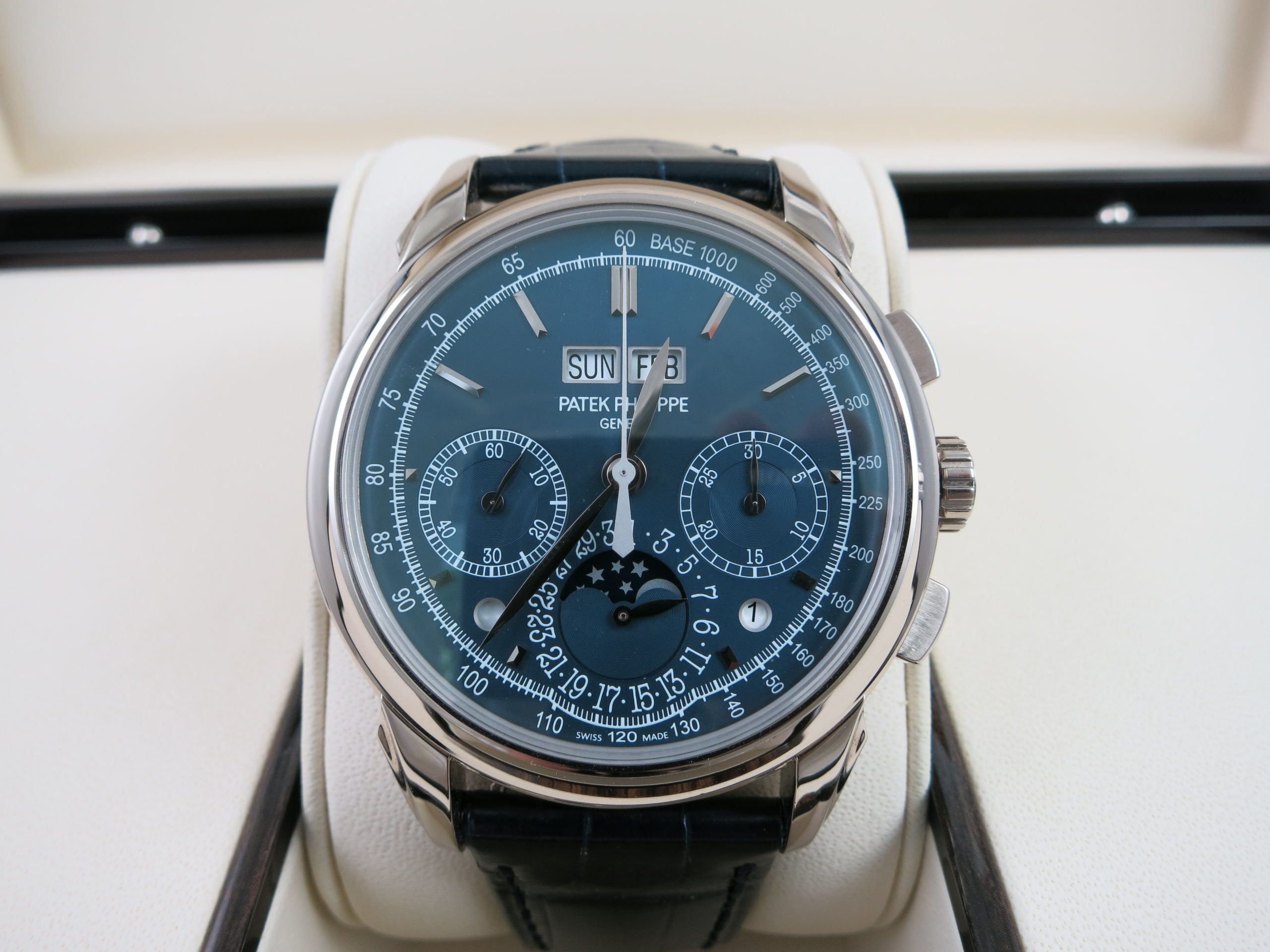Patek Philippe 5270G Perpetual Calendar Chronograph Blue Dial Complete Set