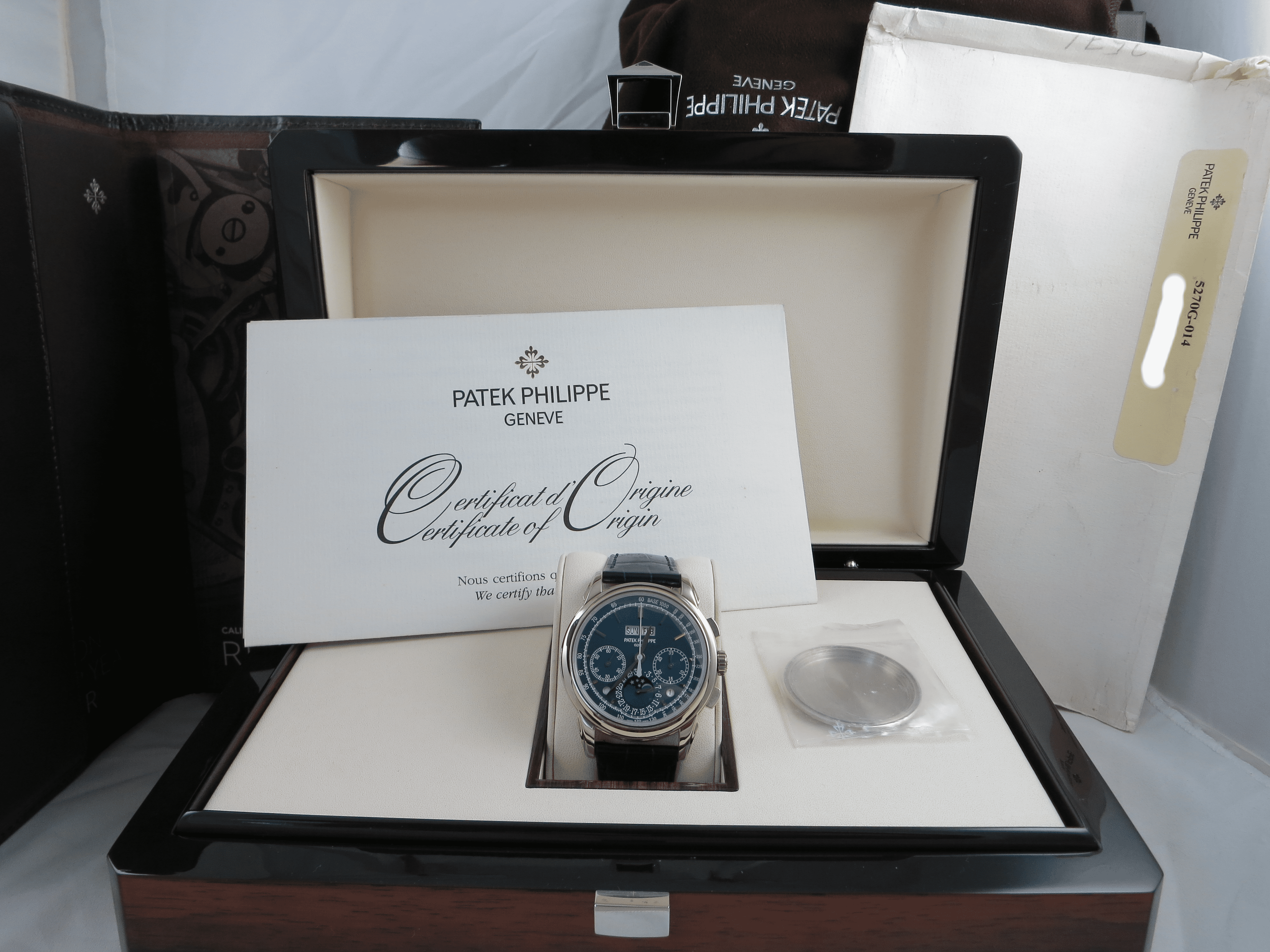 Patek Philippe 5270G Perpetual Calendar Chronograph Blue Dial Complete Set - Image 2