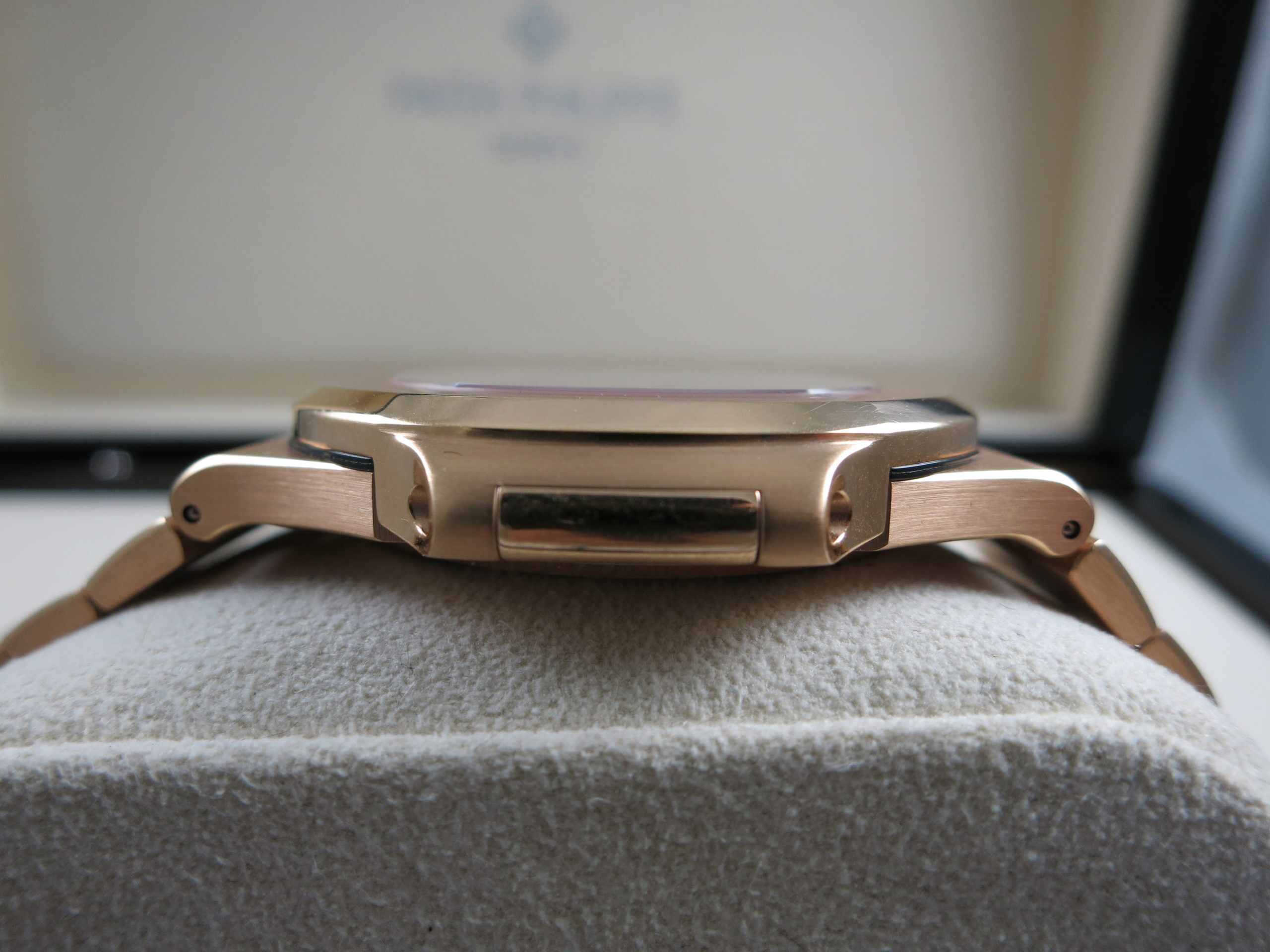 Patek Philippe Nautilus 5711/1R Complete - Image 5
