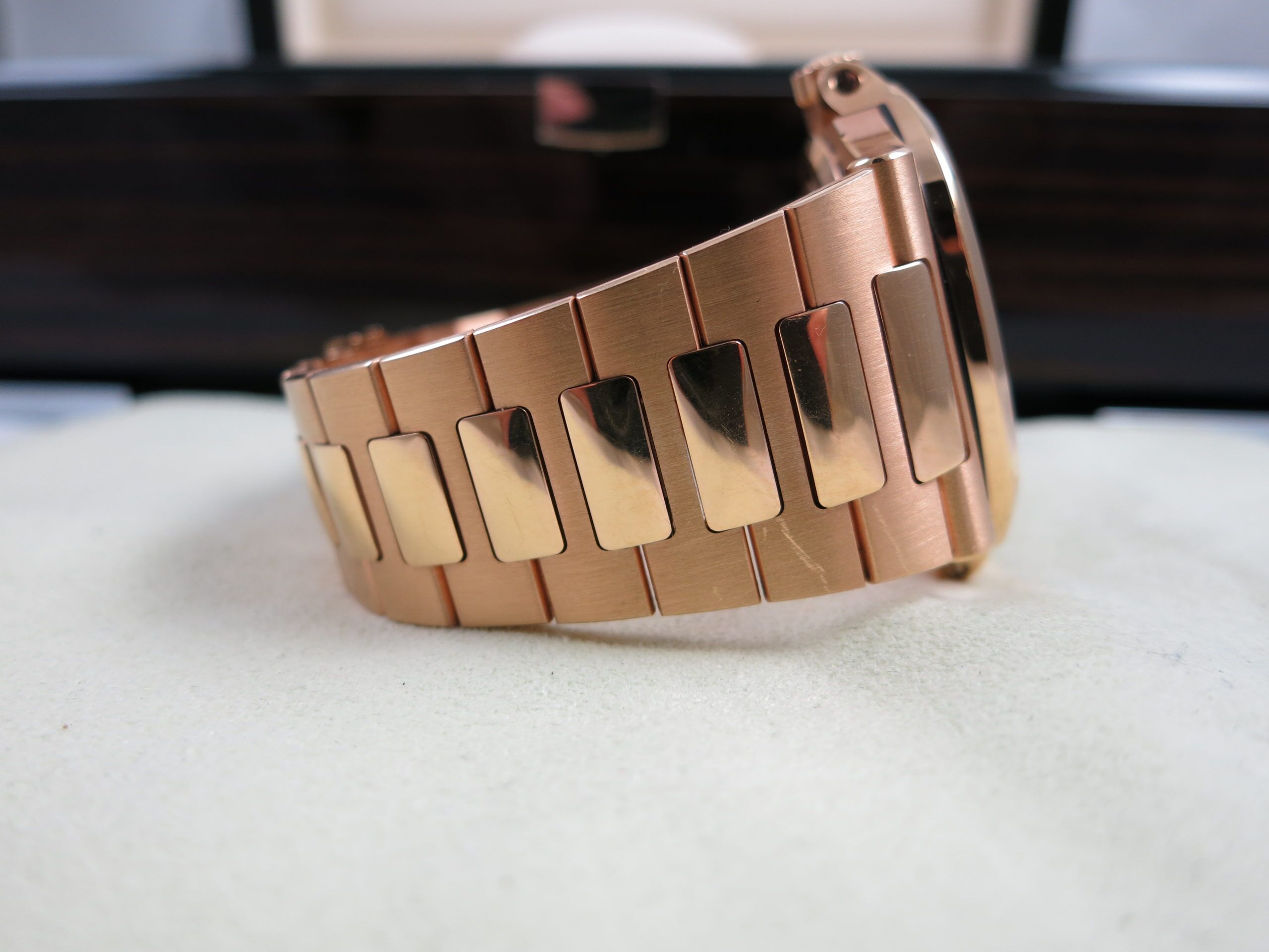Patek Philippe Nautilus 5711/1R Complete - Image 9