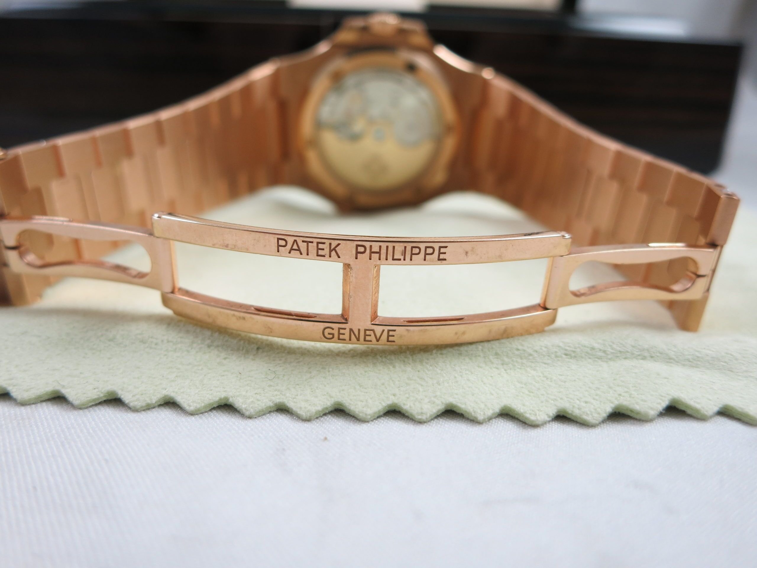 Patek Philippe Nautilus 5711/1R Complete - Image 11